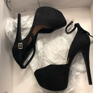 Just fab black pumps